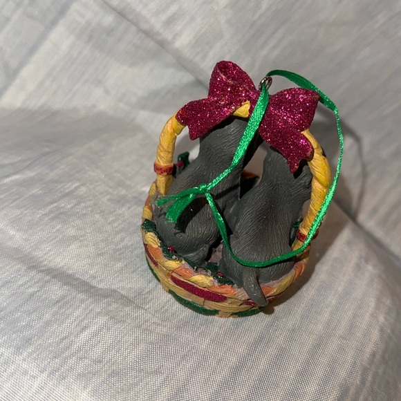 DANBURY MINT The Baby Animal Ornament OTTER TWINS BASKET Christmas - Picture 2 of 2